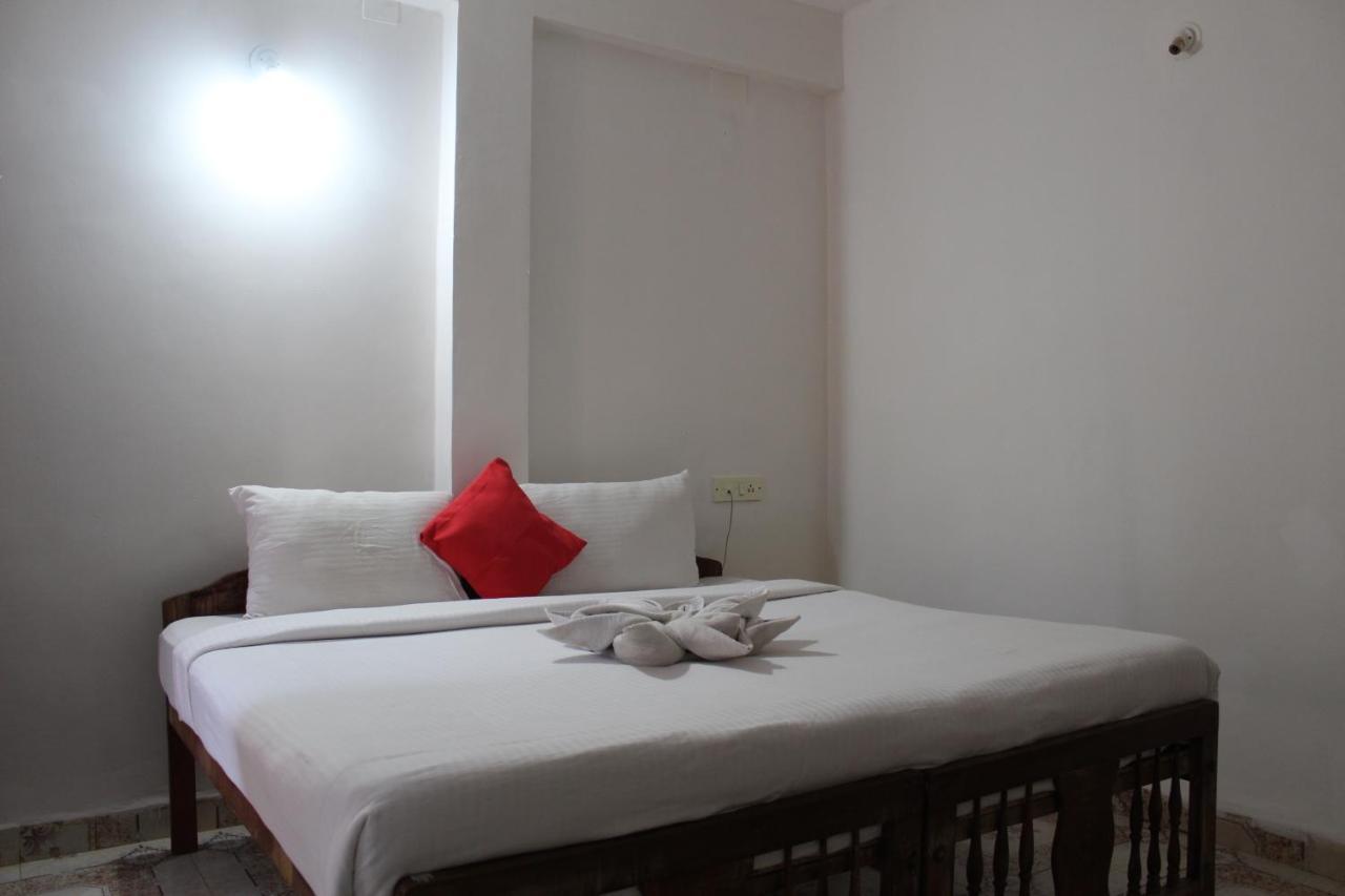 Stay At Seas Calangute Buitenkant foto